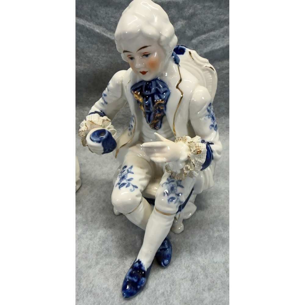 Vintage Blue and White Porcelain Victorian Couple Figurines Gold Gilt Set of 2 - Picture 10 of 16